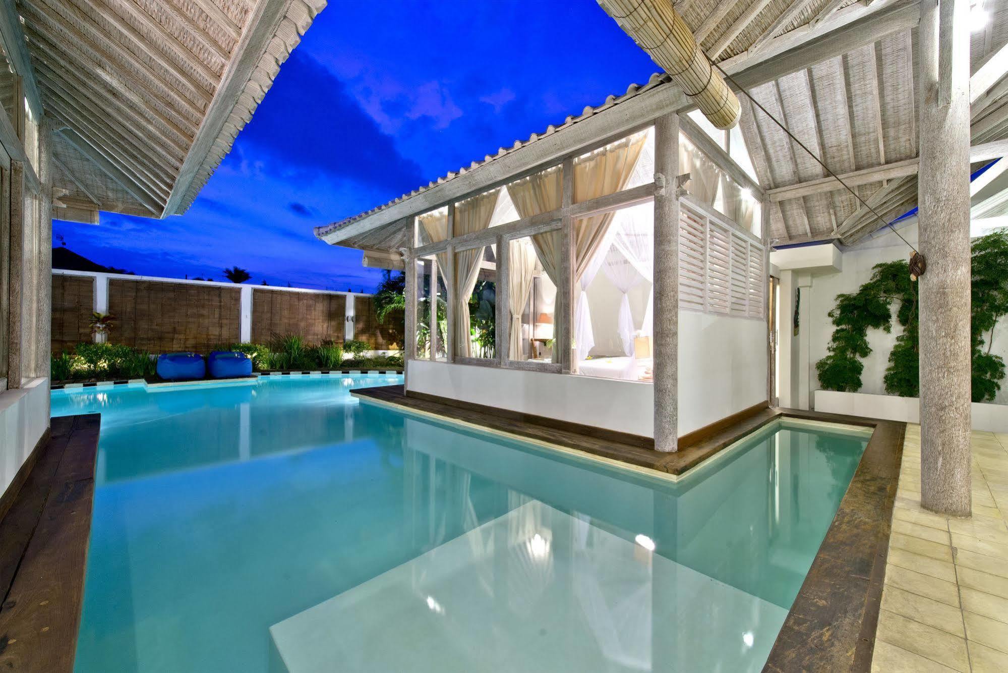 Villa Laksmana Hideaway 2 - Surrounded By Water- 2Bd Villa With Fantastic Pool! Seminyak Extérieur photo